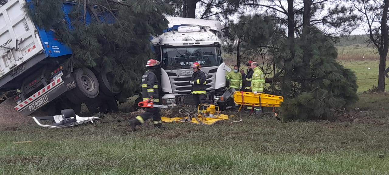 Un Camionero Fue Hospitalizado Luego De Protagonizar Un Fuerte