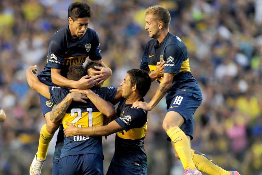Boca goleó a Estudiantes en la Bombonera y persigue a San Lorenzo