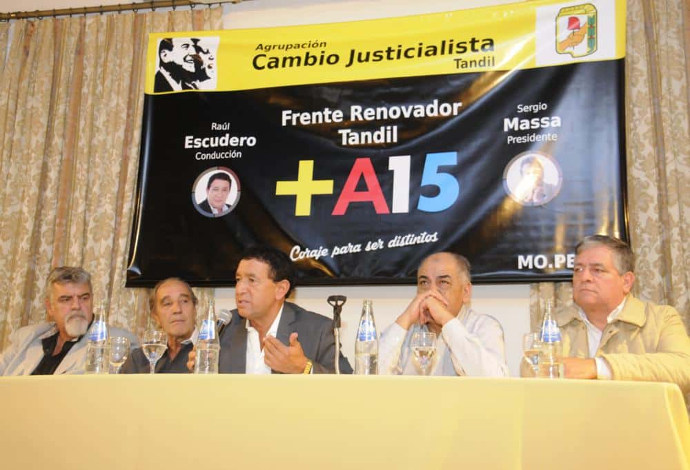 Con apoyo de referentes locales del massismo, Escudero formalizó su pase al Frente Renovador