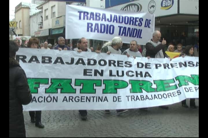 Trabajadores de Radio Tandil marcharon al Municipio