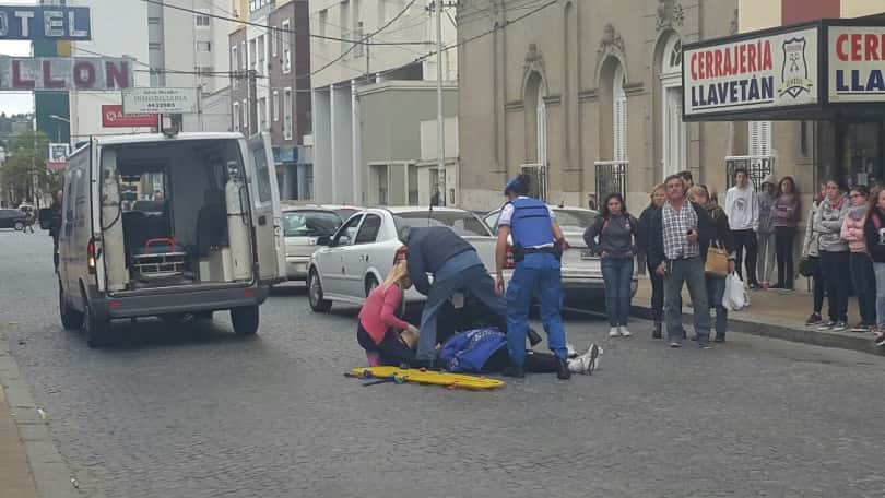 Una mujer murió tras ser embestida por  un vehículo en pleno centro de la ciudad