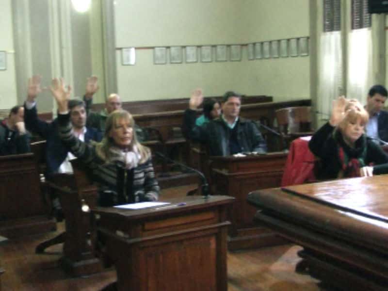 En sesión extraordinaria, el Concejo repudió la toma de los terrenos en Villa Cordobita