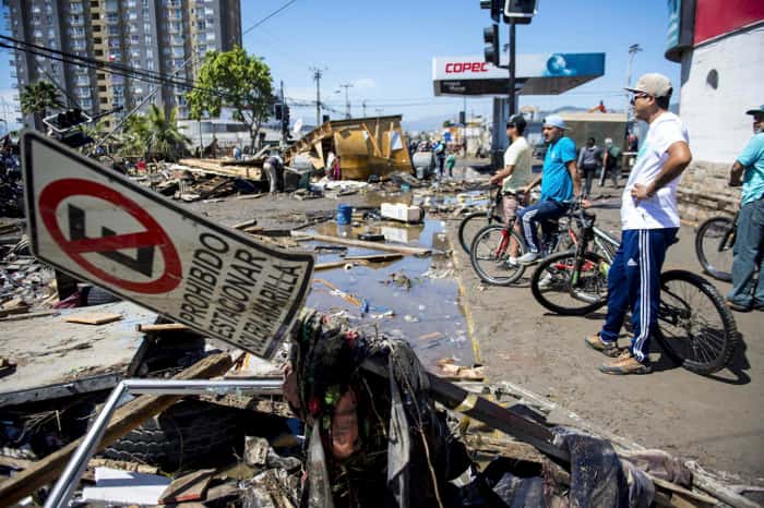 Elevan a 11 la cifra de muertos en Chile tras el  terremoto y tsunami