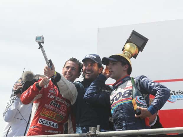 En Córdoba, ganó Moriatis y Leo Pernía subió al podio