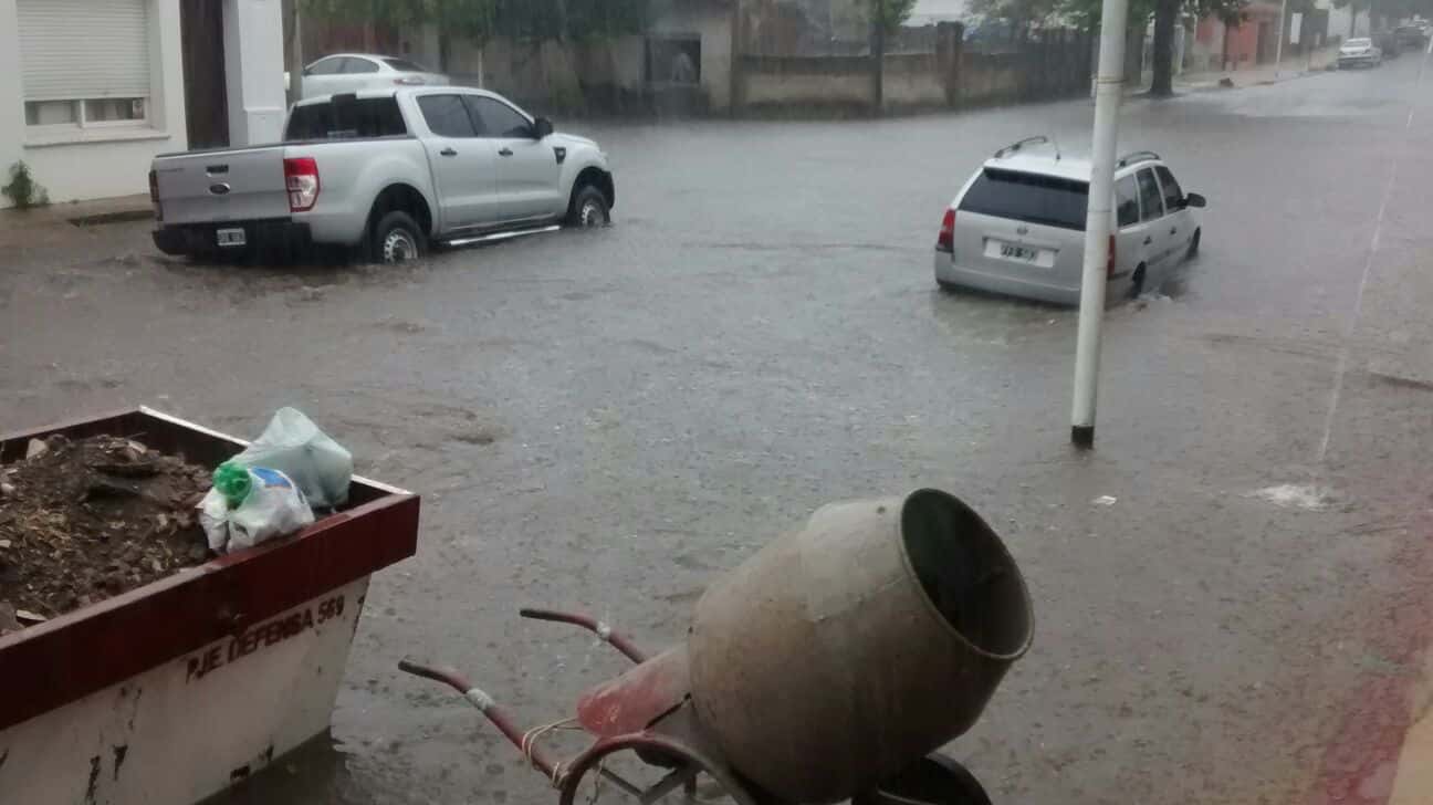 Las lluvias obligaron a suspender las clases en diversas escuelas