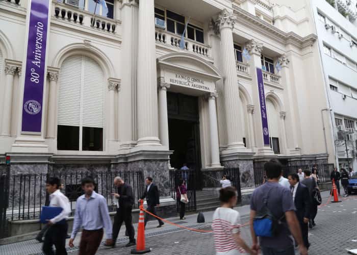 El Banco Central cuestionó el allanamiento ordenado por Bonadío