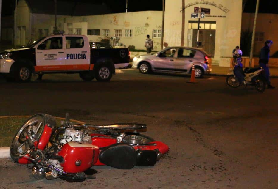 Dos jóvenes heridos en un choque ocurrido en Machado y Montiel