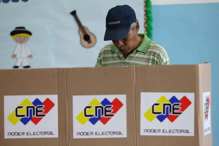 Los venezolanos eligen  diputados en comicios  cruciales para el futuro