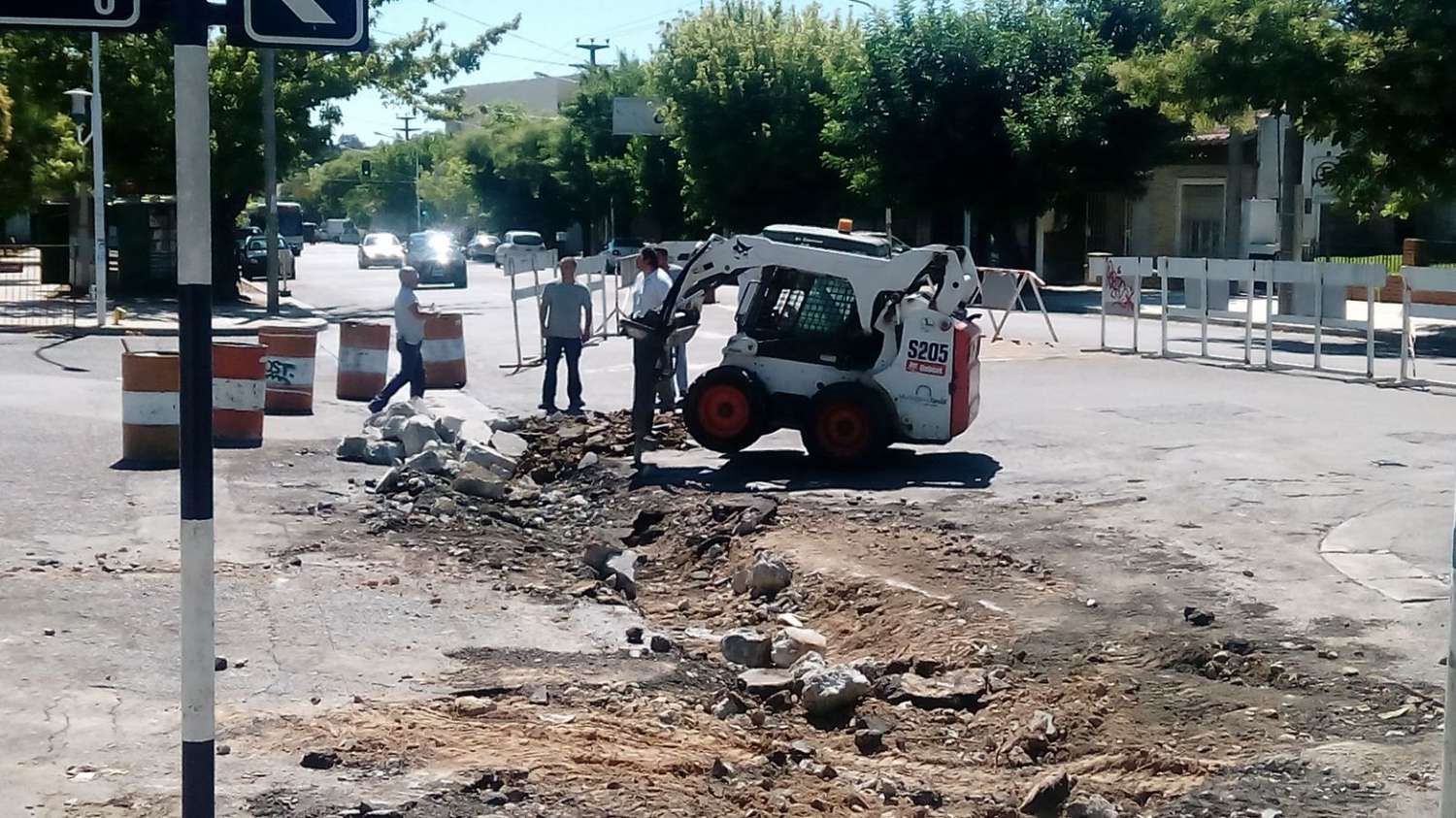 Iniciaron obras de reparación de la pasante  de avenida Avellaneda y 14 de Julio