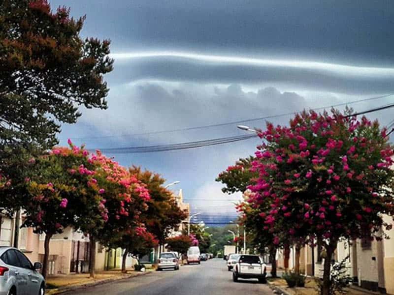 Las imágenes de la fuerte tormenta que azotó a la ciudad, en las redes sociales