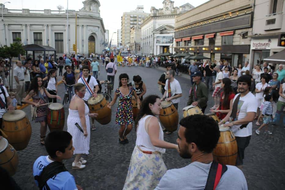 Al son del candombe, las Llamadas auguraron prosperidad para 2016
