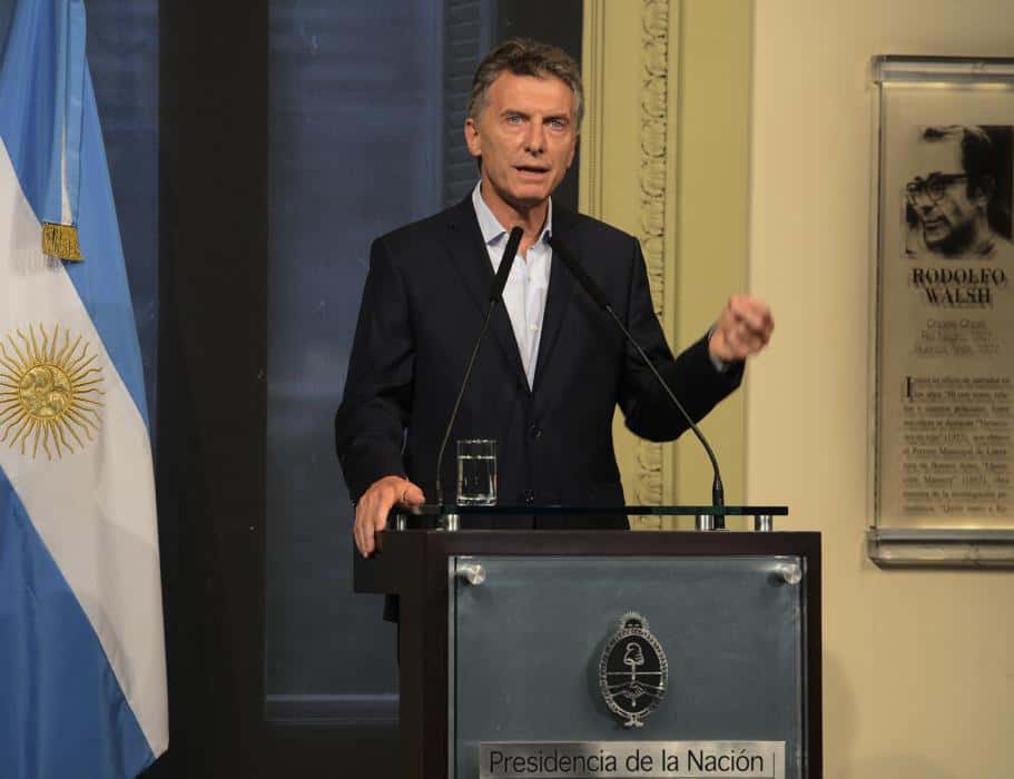 Macri rechazó las críticas por despidos  y habló de un vaciamiento del Estado