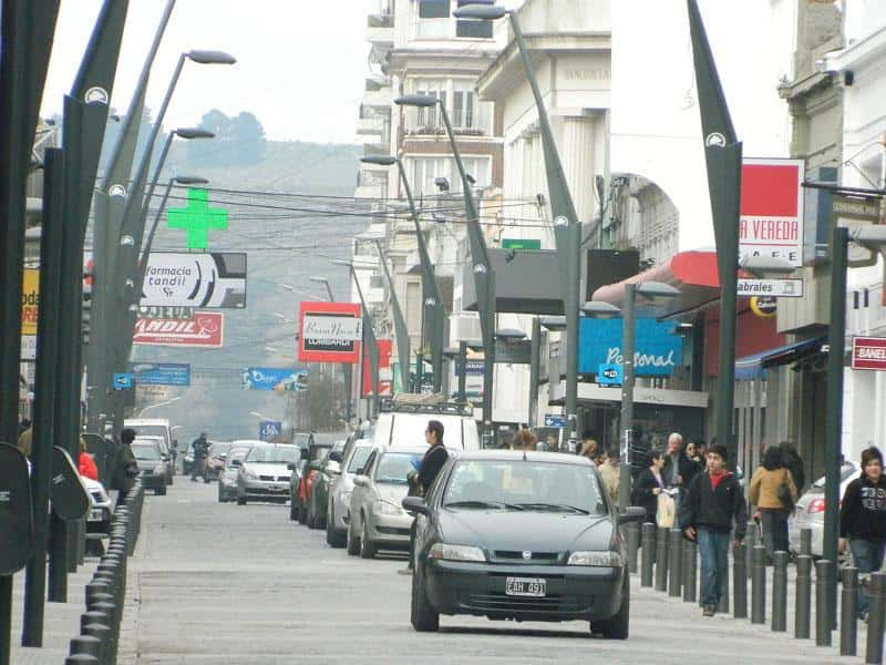 Proponen multas de hasta 7 mil pesos por acoso callejero en la Provincia