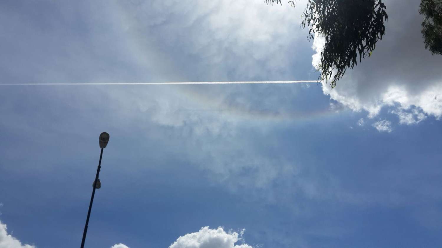 La foto que es viral en Tandil: ¿un arco iris al revés?