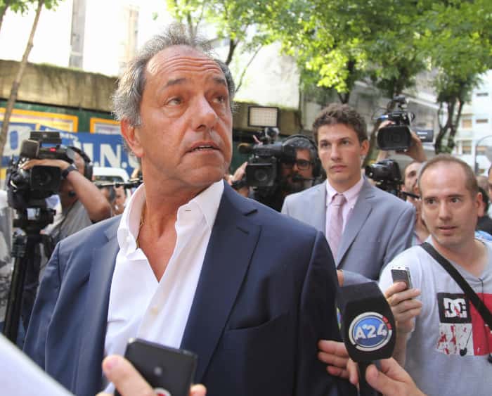 Scioli calificó de falsa la denuncia sobre el supuesto desvío de $ 20 mil millones