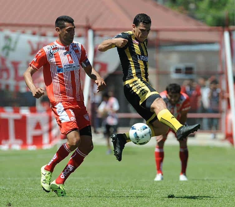 Santamarina tocó fondo en el primer tiempo