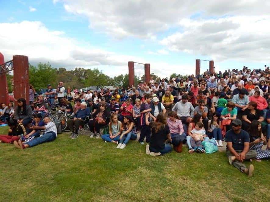 El público dijo presente en  forma masiva en Ayacucho
