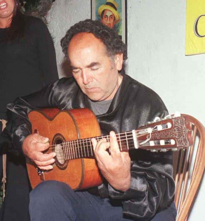 Distinguirán a Argentino Irrutia en sus 60 años con la guitarra