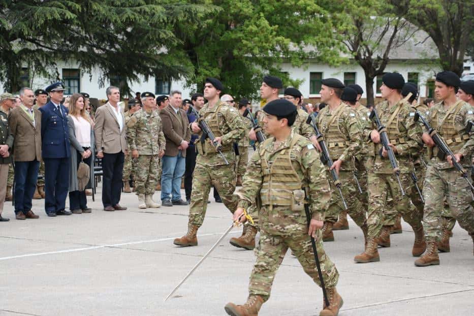 Ejército - En Fotos

Sigue abierta la inscripción para ser soldado voluntario del Ejército