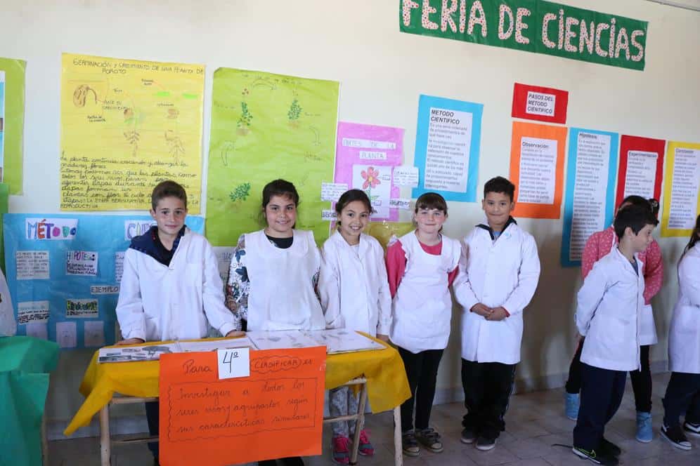 Alumnos de la Escuela 11  expusieron los proyectos  en su Feria de Ciencias