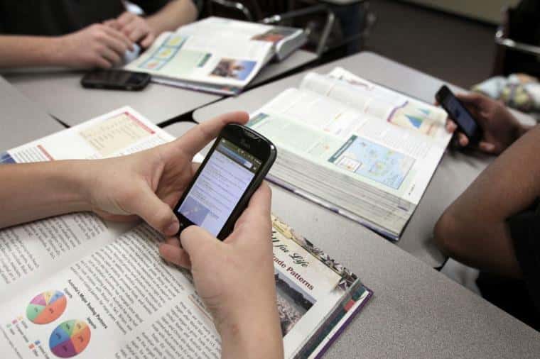 ¿Estás de acuerdo con el uso de dispositivos móviles dentro del aula?