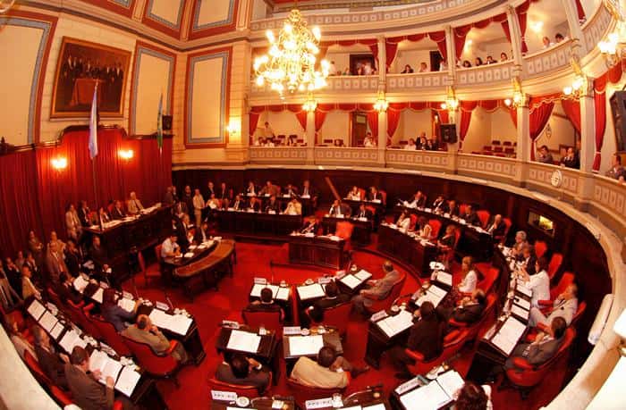 El Senado aprobó los nombramientos de un fiscal y el tercer defensor en lo penal
