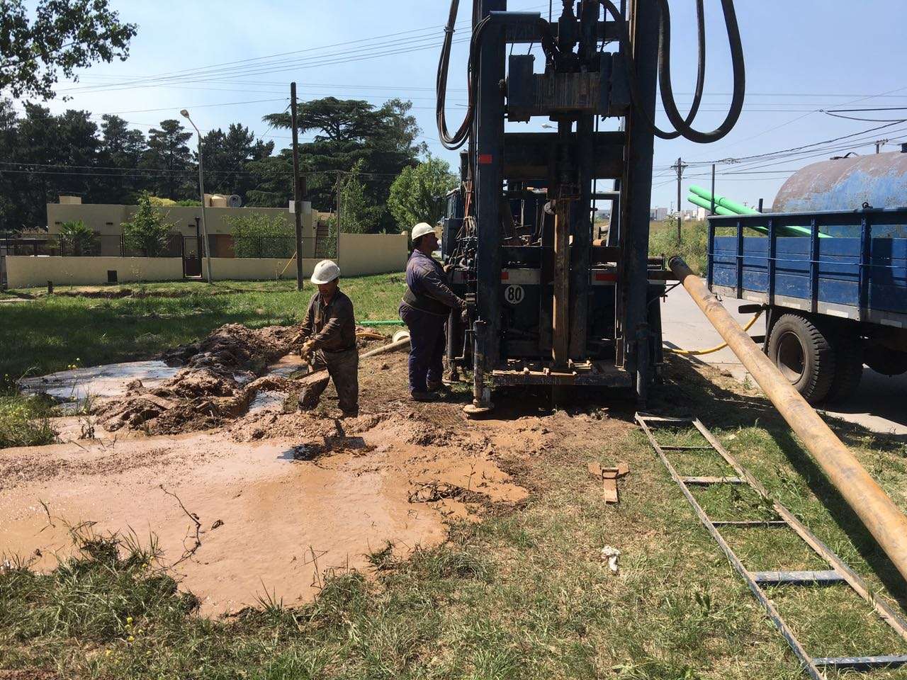 Construcción de dos nuevos pozos de agua en Procrear y La Blanqueada