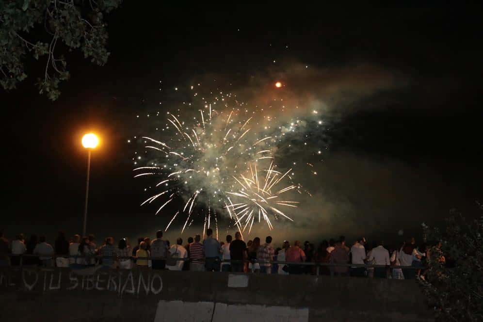 En el Lago del Fuerte, con fuegos artificiales y  música, Tandil le dio la bienvenida al nuevo año