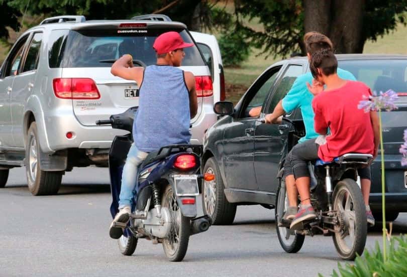 Causar ruidos molestos con motocicletas es un delito penal en Chacabuco