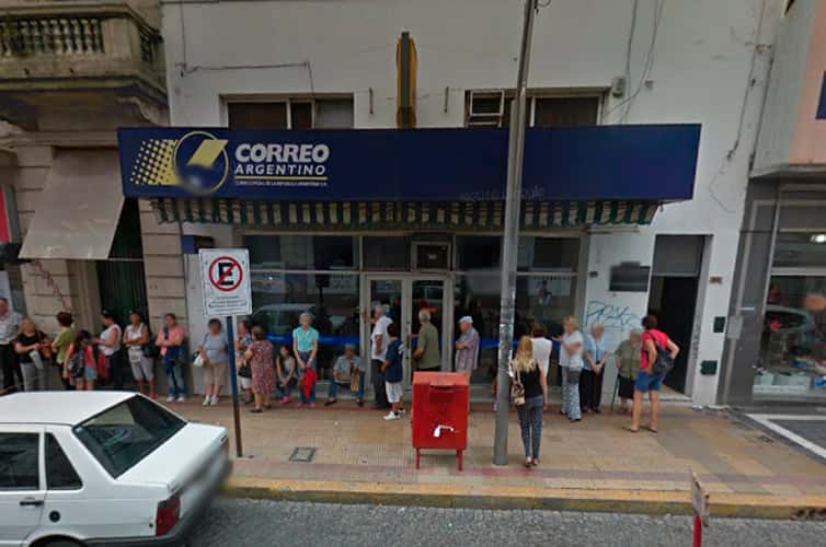 El Municipio evalúa restituir el espacio de  estacionamiento para el Correo Argentino