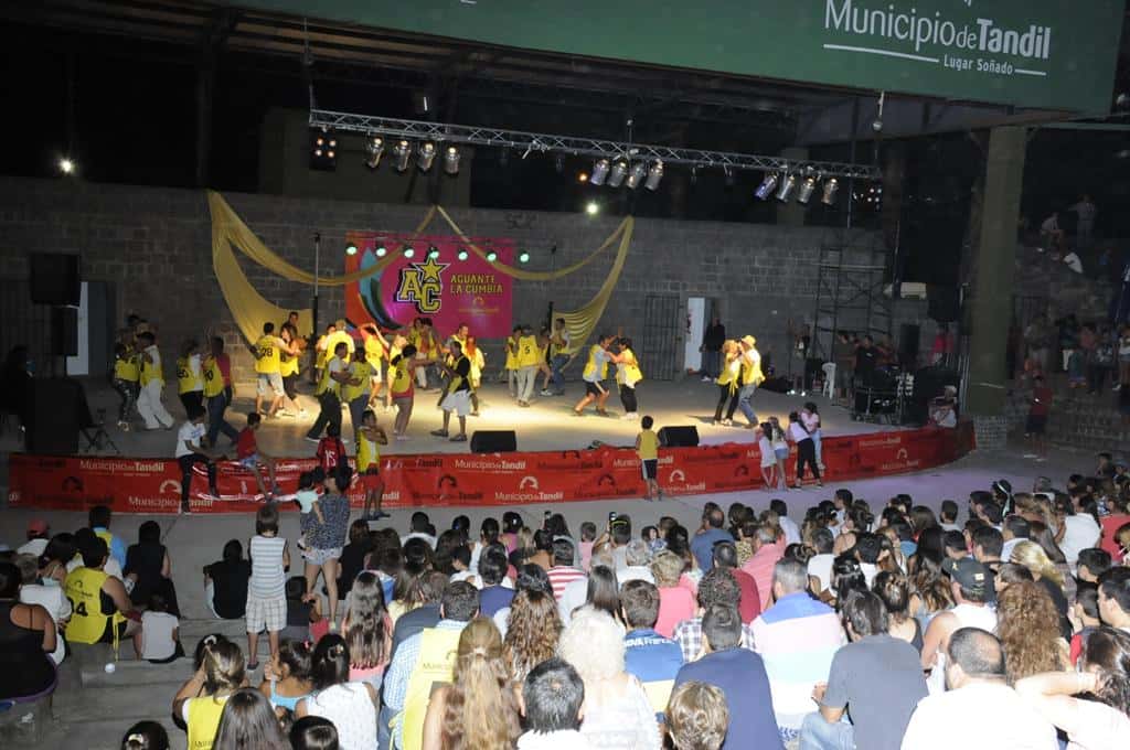 La noche final de Aguante la Cumbia reunió una  multitud en el Anfiteatro