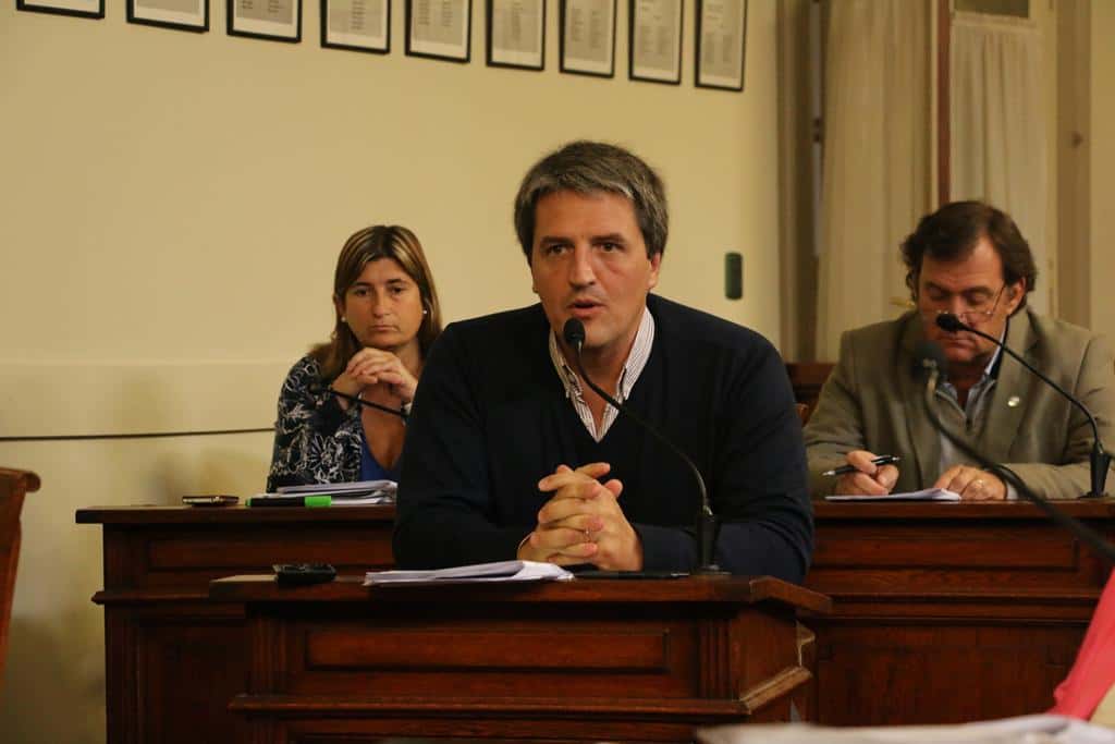 Nicolini deslegitimó la asamblea y reclamó discutir la posibilidad de abrir las listas al PRO