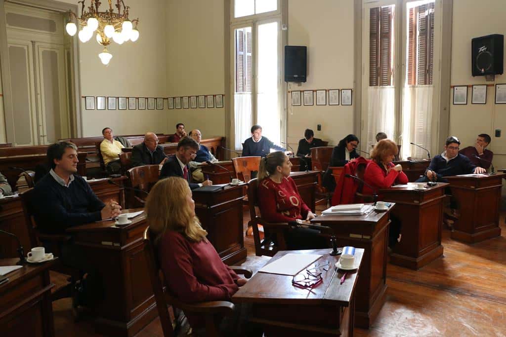 Sin apoyo del FPV, el Concejo repudió los escraches al Presidente en Tandil y a Cristina en Santa Cruz