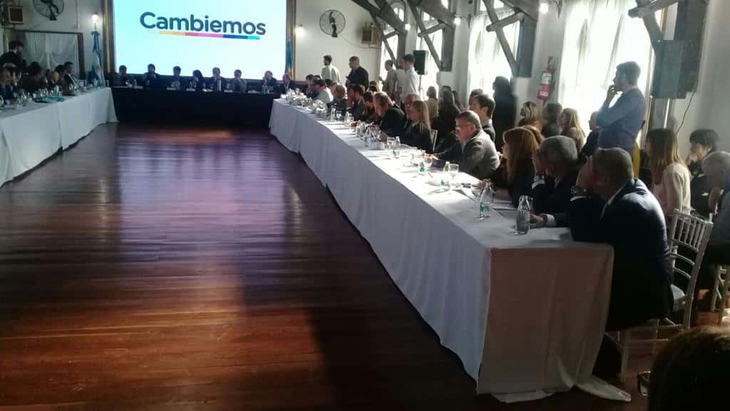 Camino a las legislativas, Lunghi participó del Foro de Intendentes de Cambiemos en La Plata