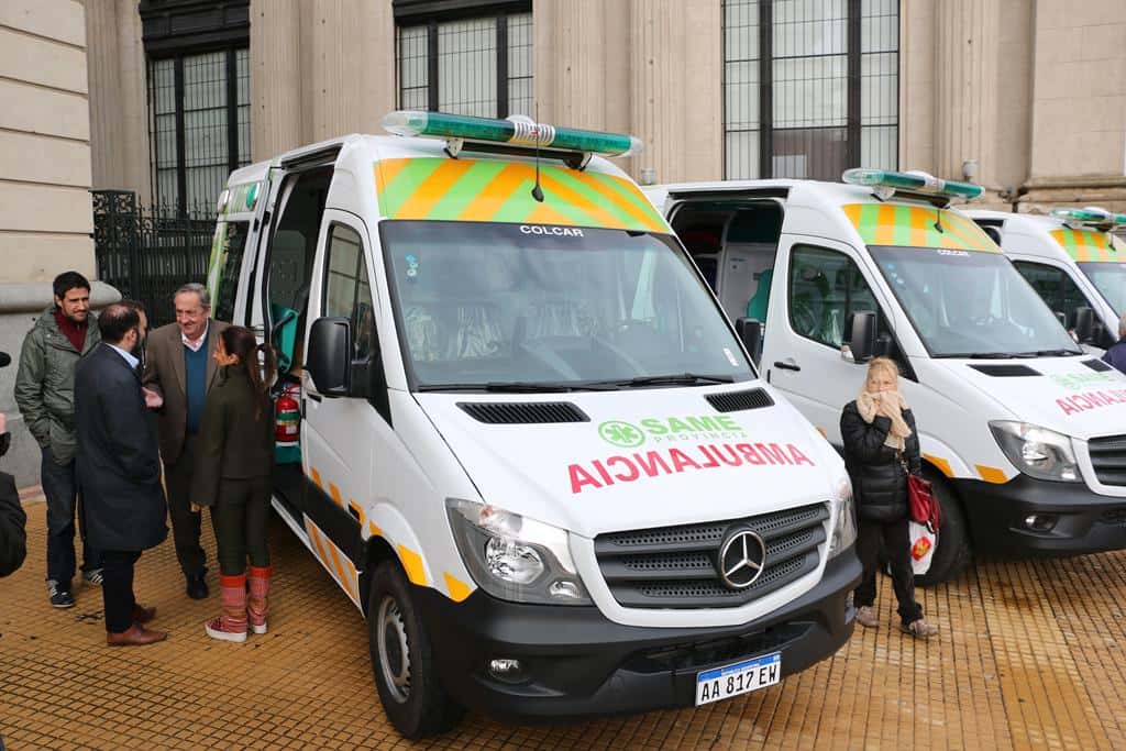 En busca de profesionales, el  Municipio recibió las tres  nuevas ambulancias del SAME