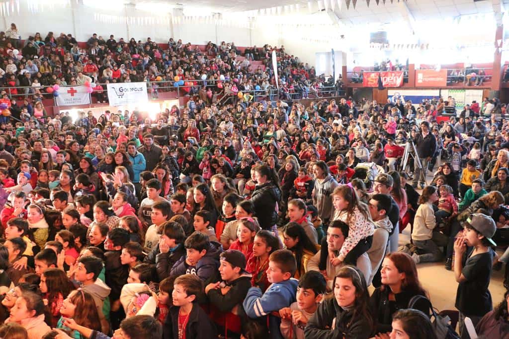 Miles de niños celebraron su día con diversos juegos y espectáculos en el club Independiente
