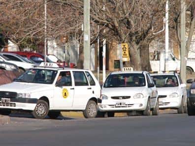 Taxistas pidieron un incremento del 20 por ciento en la tarifa