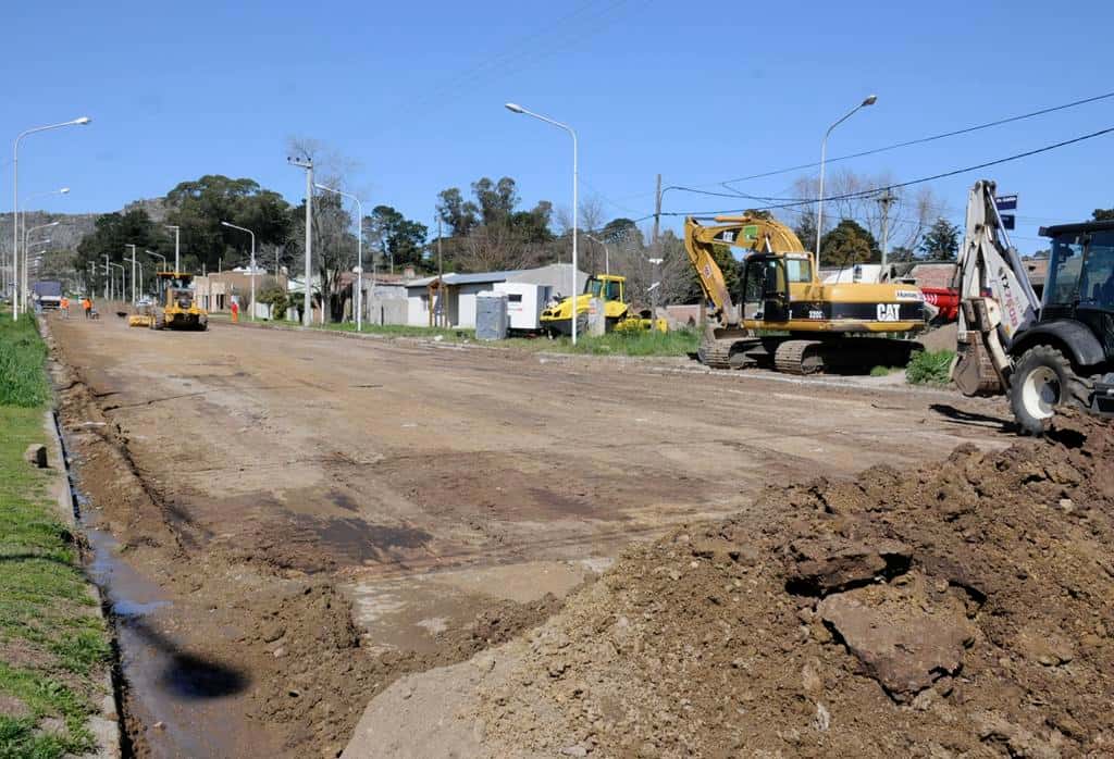 El Municipio ya asfalta la avenida Cabildo e inició la repavimentación de Avellaneda