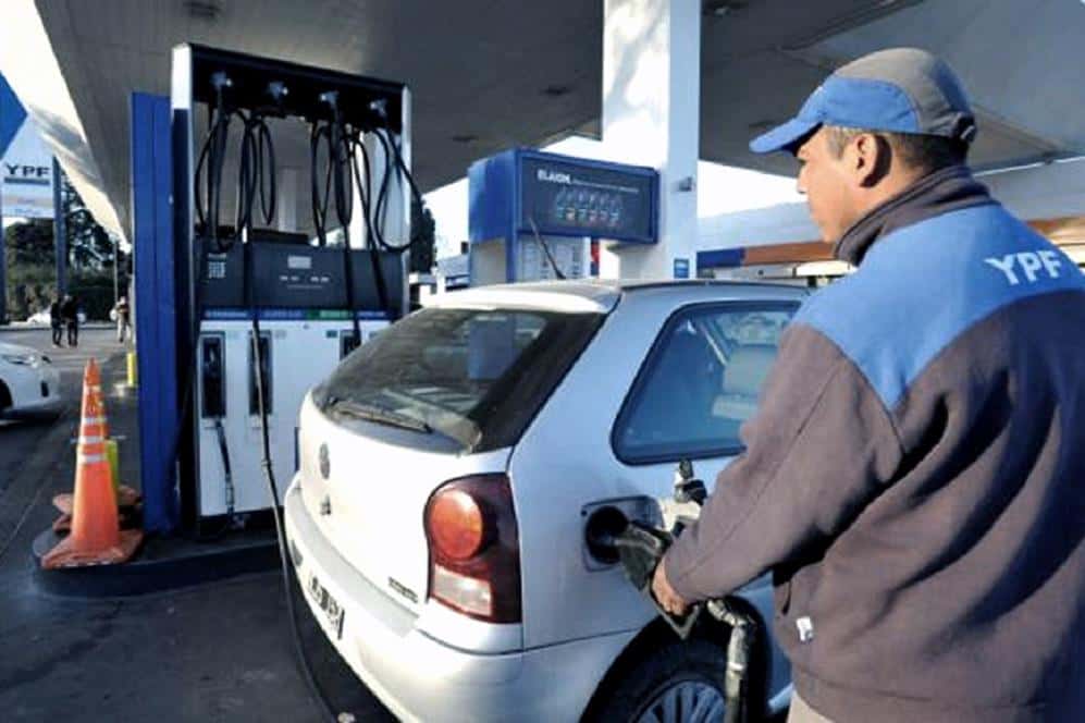 Las petroleras preparan los aumentos en los combustibles que rondarían el 10 por ciento
