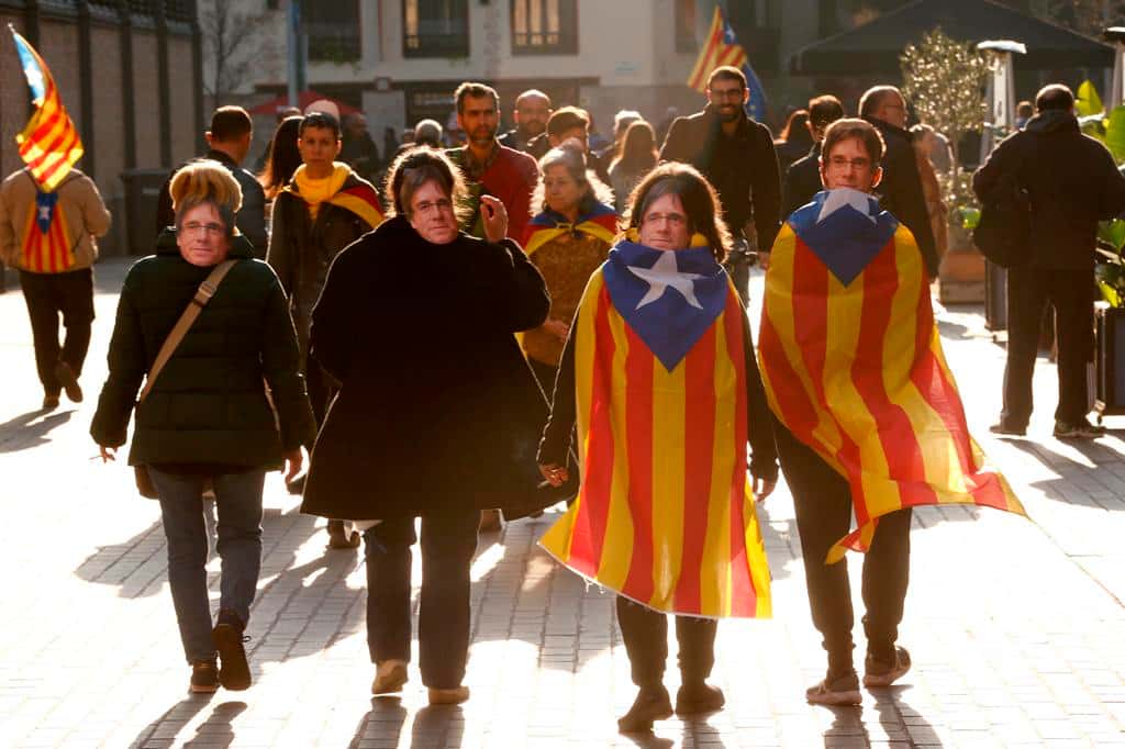 Aplazaron la investidura de Puigdemont y  se airean divisiones entre los separatistas