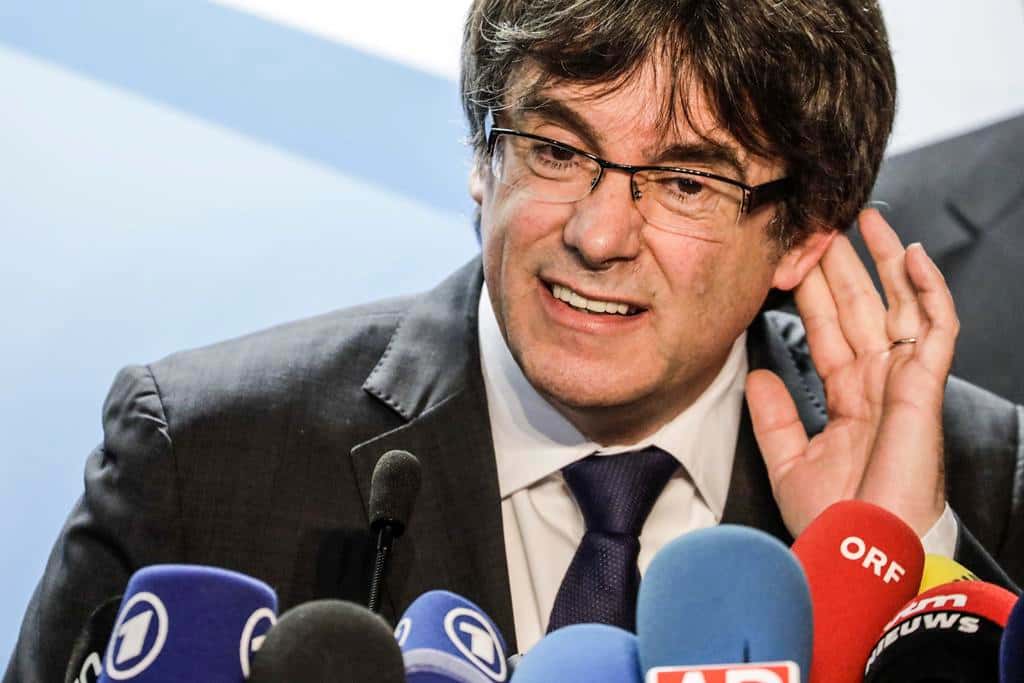 Puigdemont asegura que puede  presidir Cataluña desde Bélgica