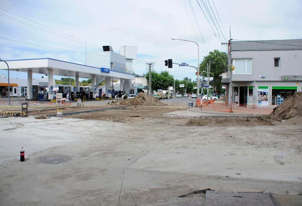 Comerciantes de Avellaneda y Santamarina  expresaron malestar por la demora en las obras