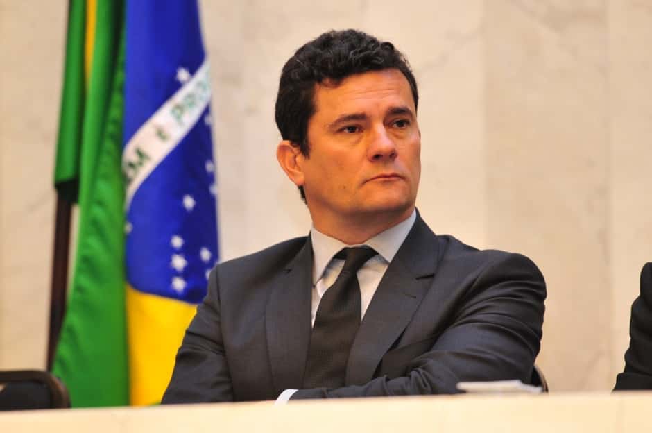 Se amplía el debate sobre los  beneficios de jueces en Brasil
