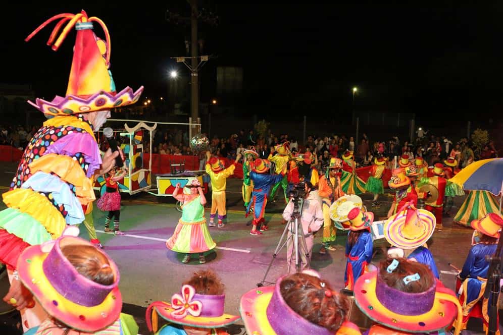Con la quema del Rey Momo finalizó anoche el  Carnaval de Mi Tandil,  en la Avenida del Encuentro