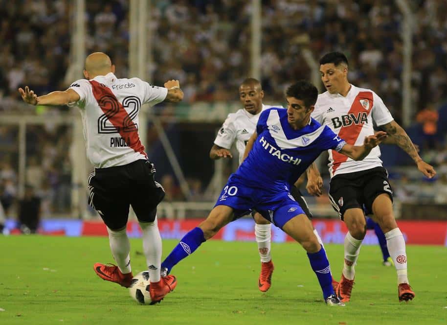 River acentuó su crisis con  una derrota frente a Vélez