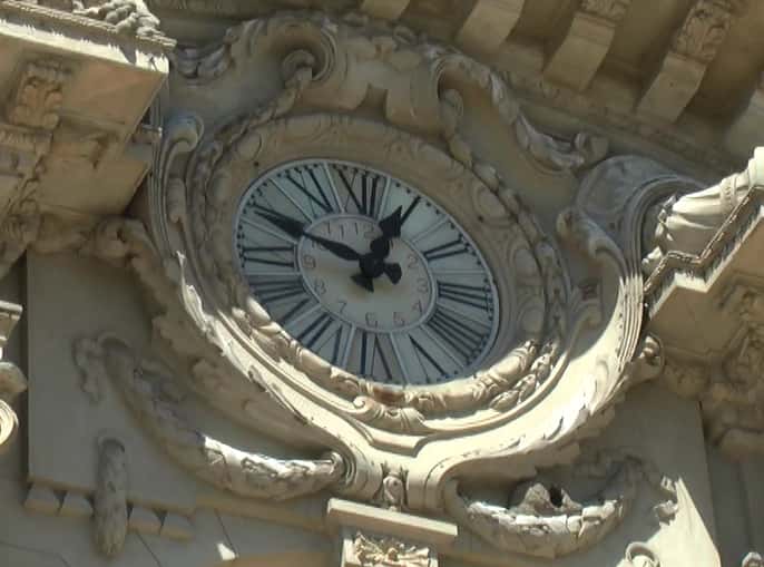 Relojes y campanas históricos de la Municipalidad recuperaron su funcionamiento