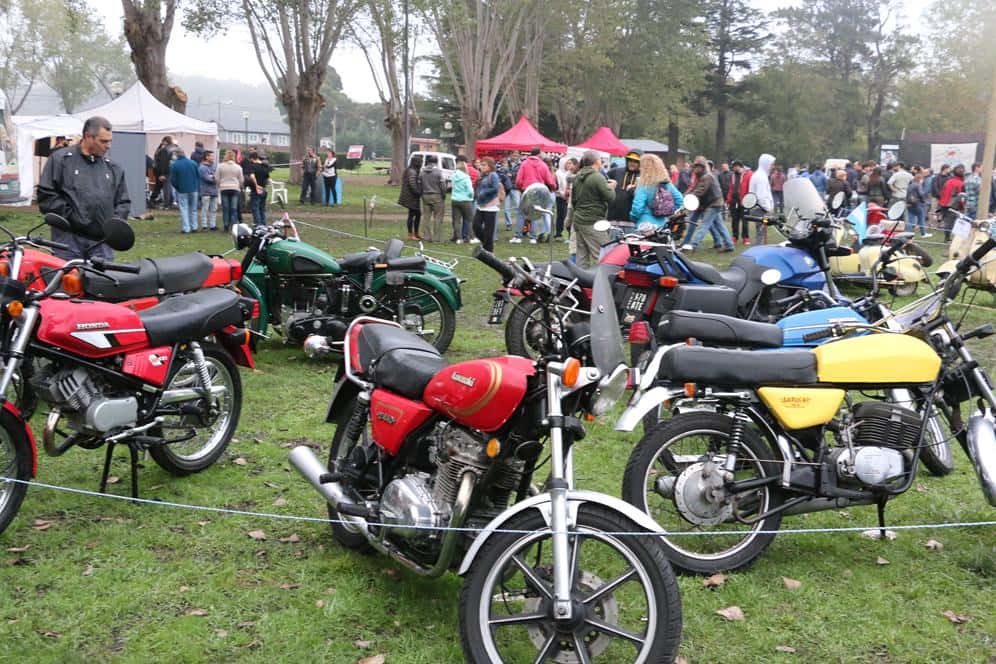 Unas cien motos de todo tipo  fueron el centro de atención de  los visitantes de la Expo Moto