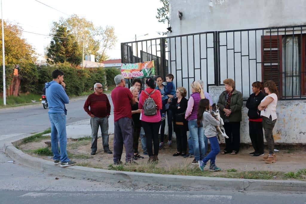 Vecinos de Quintana exigen  soluciones por la gran cantidad  de accidentes que hay en la cuadra