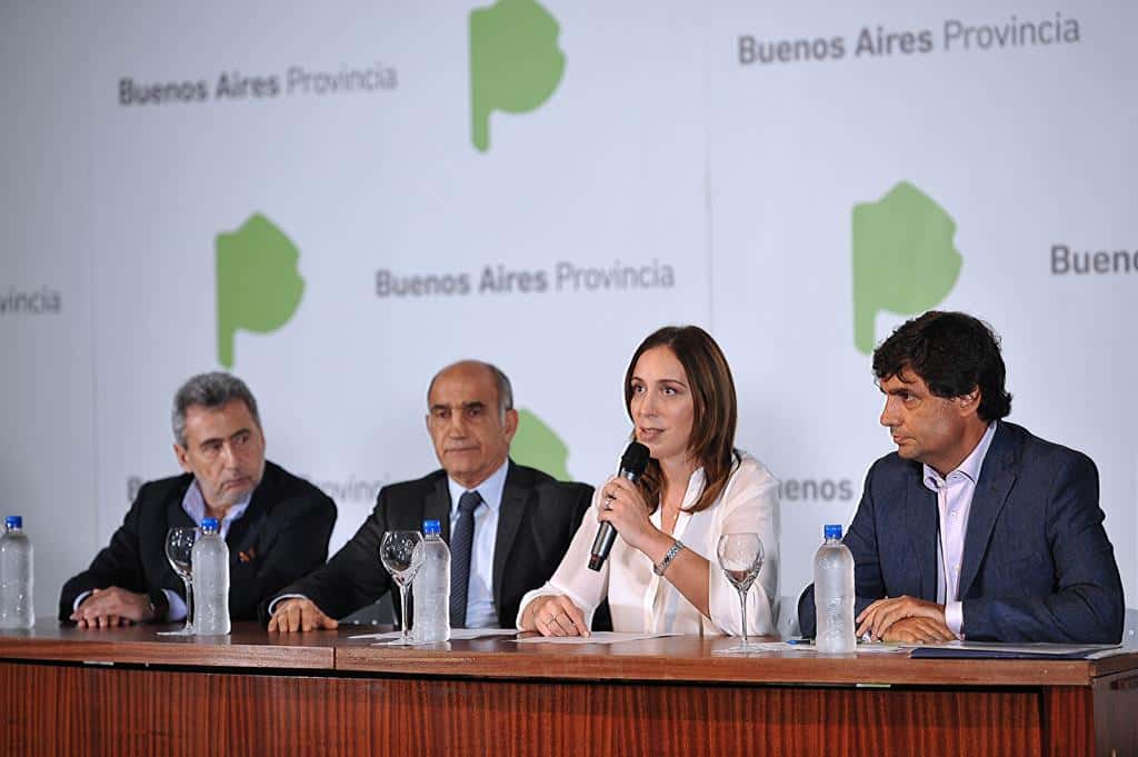 Vidal anunció la eliminación   de impuestos para bajar la  tarifa de luz, gas y agua