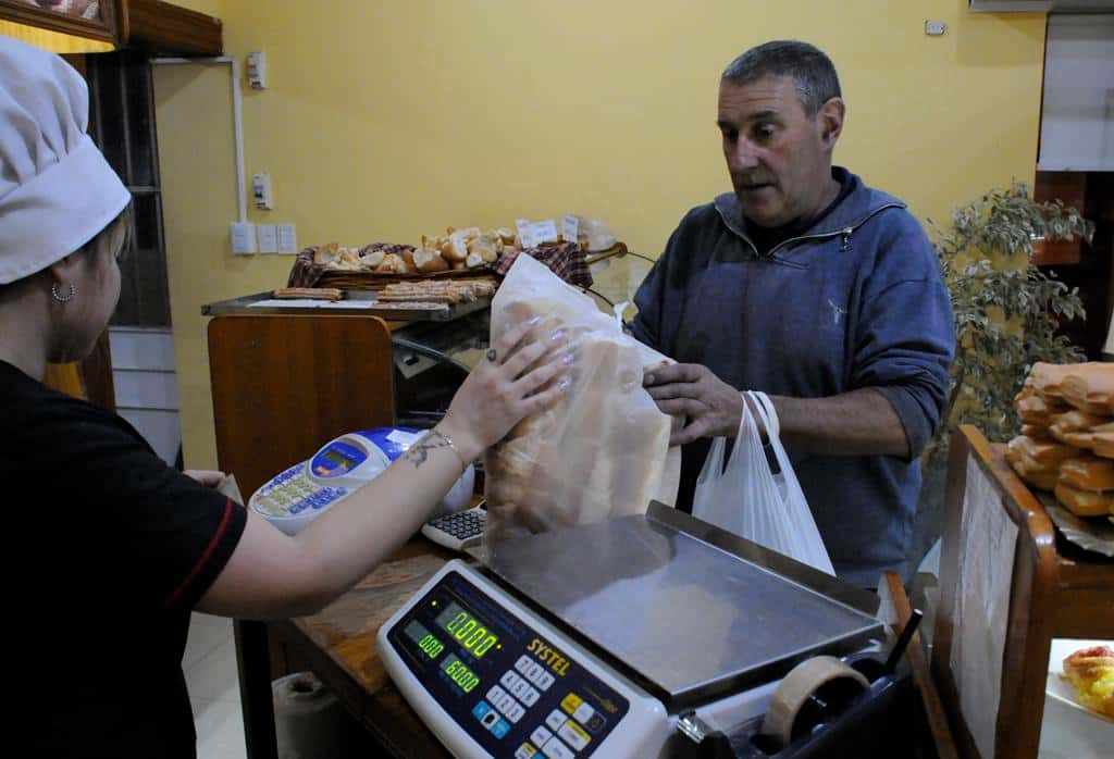 “Si aumentamos el pan tenemos que cerrar”, aseguró Víctor Barzola
